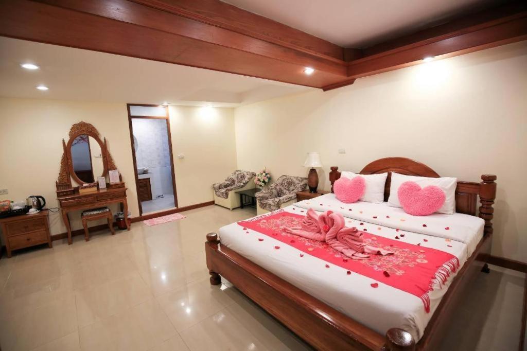 Ngamta Hotel Мэхонгсон Экстерьер фото