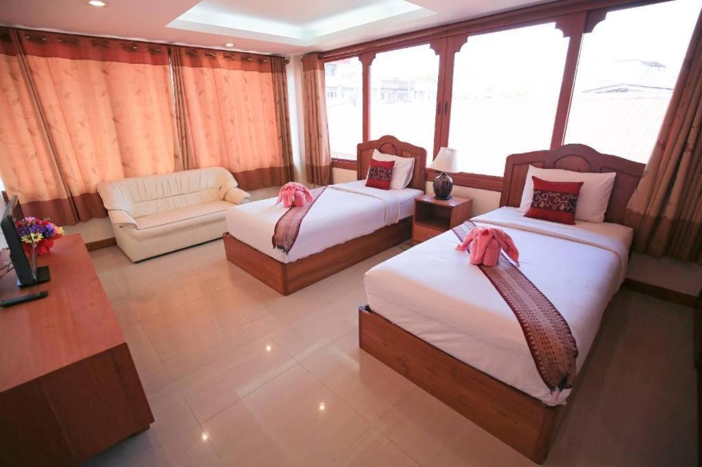 Ngamta Hotel Мэхонгсон Экстерьер фото