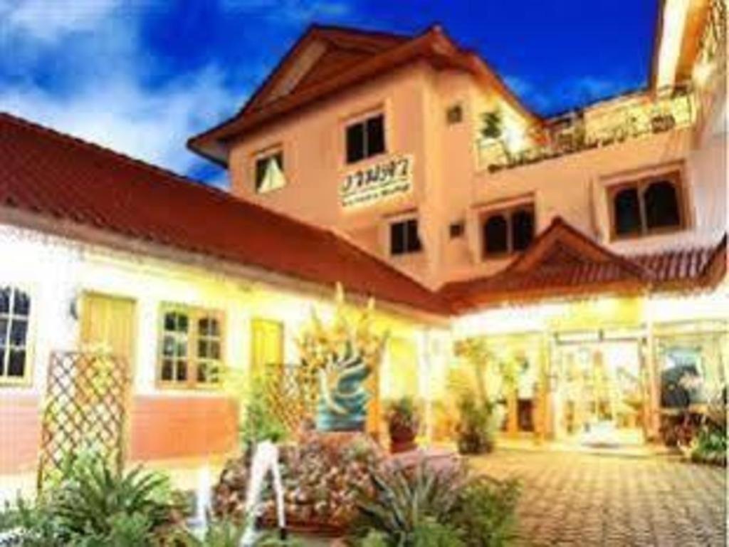Ngamta Hotel Мэхонгсон Экстерьер фото