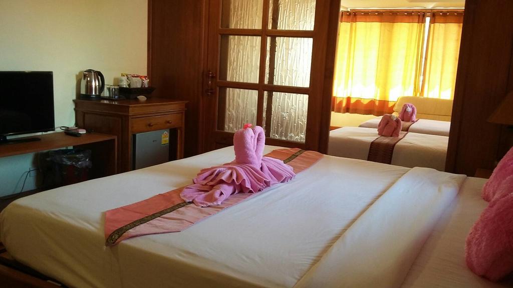 Ngamta Hotel Мэхонгсон Экстерьер фото